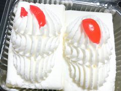 -红宝石·鲜奶小方·海派西点房(南丹店)