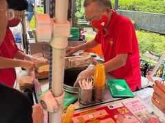 -詹爷爷乌节路街头冰淇淋