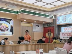 -赵财财·肠粉·煲仔饭(华润万象城店)