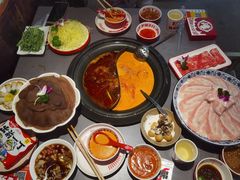 -生活如沸·顺德水牛奶火锅(大学路店)