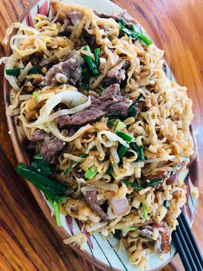 洪仔炒粉-"7815我以前就很喜欢吃吴川的烂锅炒粉 够.