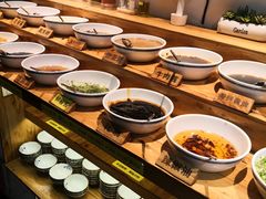 自助调料区-春记潮汕牛肉火锅