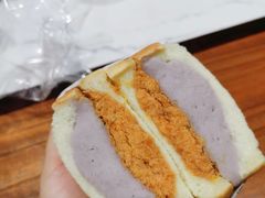 -沁屋面包店(人民东路店)