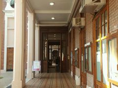 -香港大学