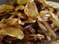 干烧土豆牛肉-老街坊餐吧