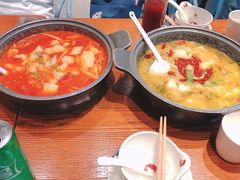 -渝是乎川渝小炒(新世界百货望京店)