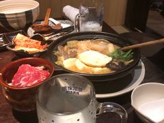 -山川小町·极番烧肉(新地假日广场店)