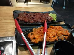 -仨仨米炭火烤肉