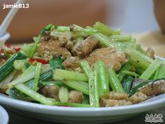麻鱼春炒芹菜-裕兴酒家·34年老字号