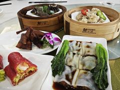 -方鼎食府