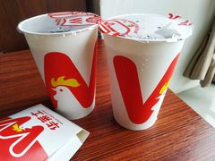 中可乐-华莱士•全鸡汉堡(东漖店)