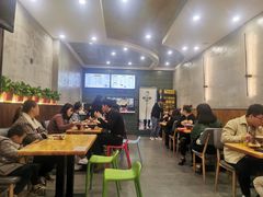 大堂-螺小胖柳州螺蛳粉(钟楼总店)