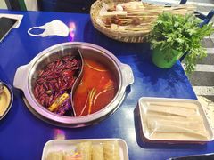 -马路边边火锅串串(观前街店)