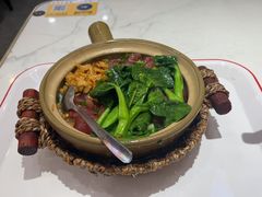 腊味三宝煲仔饭-万煲旺·香港老传承煲仔饭·猪杂汤(客村店)