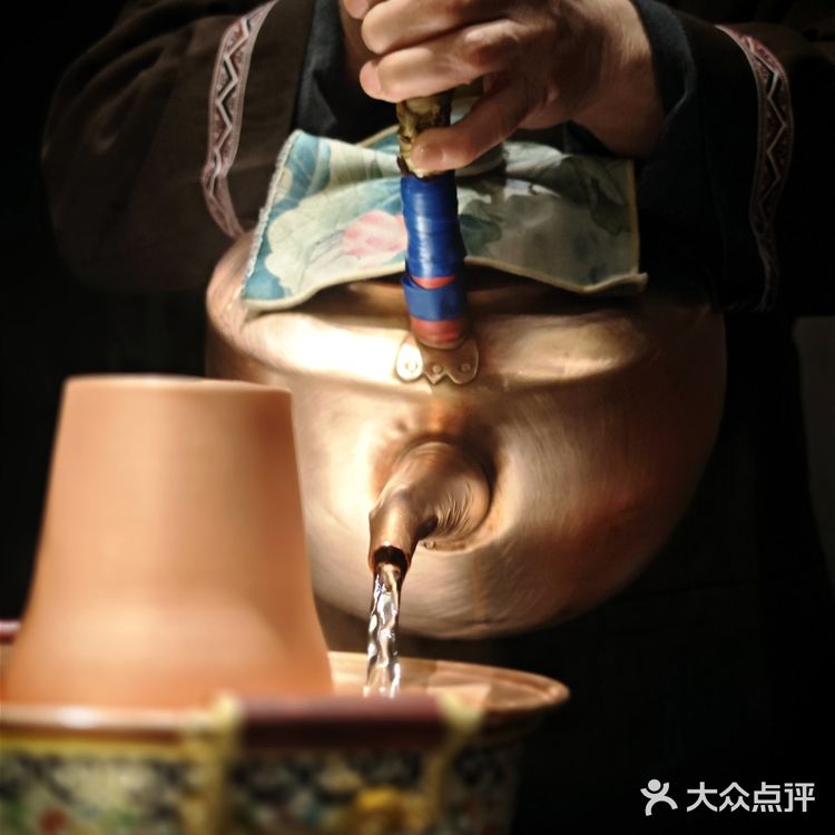 标题 干式熟成羊肉 玺源居吃出涮肉新高度