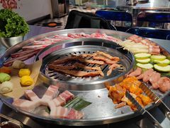 -哈哈碳都·牛肋条无限自助烤肉(宝龙店)