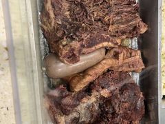 -闫家驴肉老店(华电一校店)