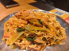 -京狮炙燥·精酿烧烤(首经贸店)