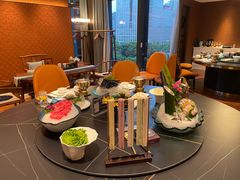 -鼎泰亨·海鲜牛肉餐厅(滨江店)