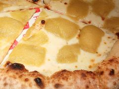 -春树下·树屋花房西餐厅(罍街AS1980店)