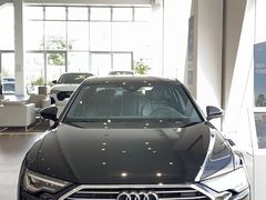 -上海冠松华奥奥迪4S店(张江店)