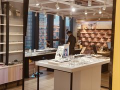 -瑞司视光眼镜·蔡司战略合作眼镜店(新街口店)