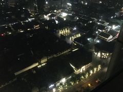 21楼晚上观景……看屋顶-成都尼依格罗酒店