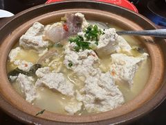 黄山老豆腐炖土咸肉-魏铭鱼头捞饭(嘉善店)