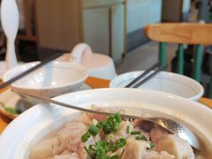 香芋蒸排骨-费大厨辣椒炒肉(皇庭广场店)