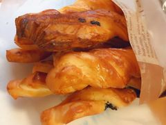 超柔炼乳奶油面包-好利来(马栏广场店)