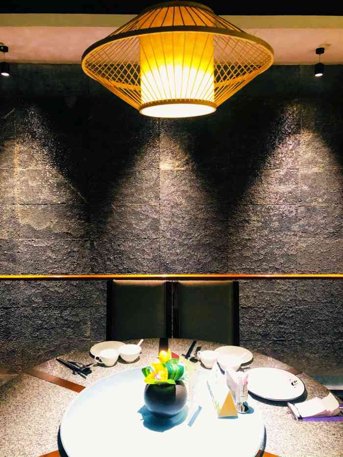 龙庭酒家(丰汇店)-"装修优雅简单,菜做的比较精致,量不大,但.