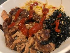 秘制黑椒肥牛拌饭-新石器烤肉(百联川沙店)