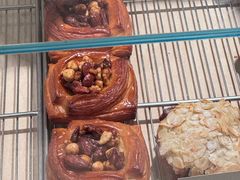 -VERIE BAKEHOUSE