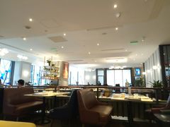 -港丽餐厅(高德置地店)