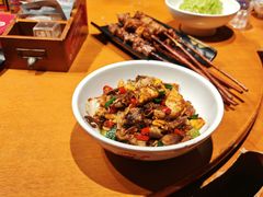 -琥珀老六龙虾(四里河店)
