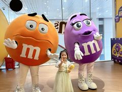 -m豆巧克力世界(上海世茂广场店)