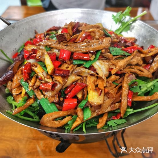 侗湘多也土菜馆(学士街店)