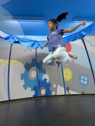 -莫莉幻想儿童乐园(北京金隅嘉品店)