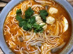 冬阴功海鲜米粉汤-长勺子东南亚(街道口店)