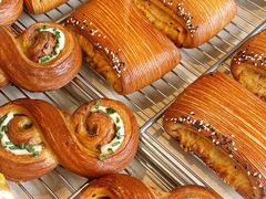 -VERIE BAKEHOUSE