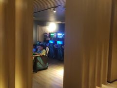 -涨巢·潮玩水疗局