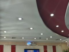 大堂-李先生牛肉面大王(营口大润发店)