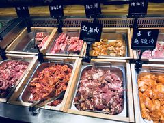 自助取餐区-大山炭火烤肉自助(百盛步行街广场店)
