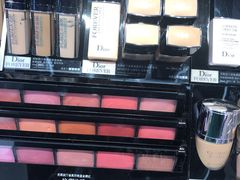 -Dior(海信广场店)