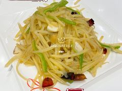 酸辣土豆丝-嘉和一品(长江道店)