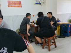 -宝瑞门钉肉饼店