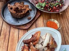 -包整·丝娃娃(一览甲秀楼风景店)