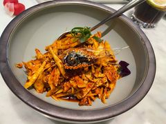 敲糖棒棒鸡-辛香汇·现炒川菜(淮海路百盛店)