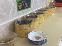 -丽丽三鲜螺蛳粉(田林路店)