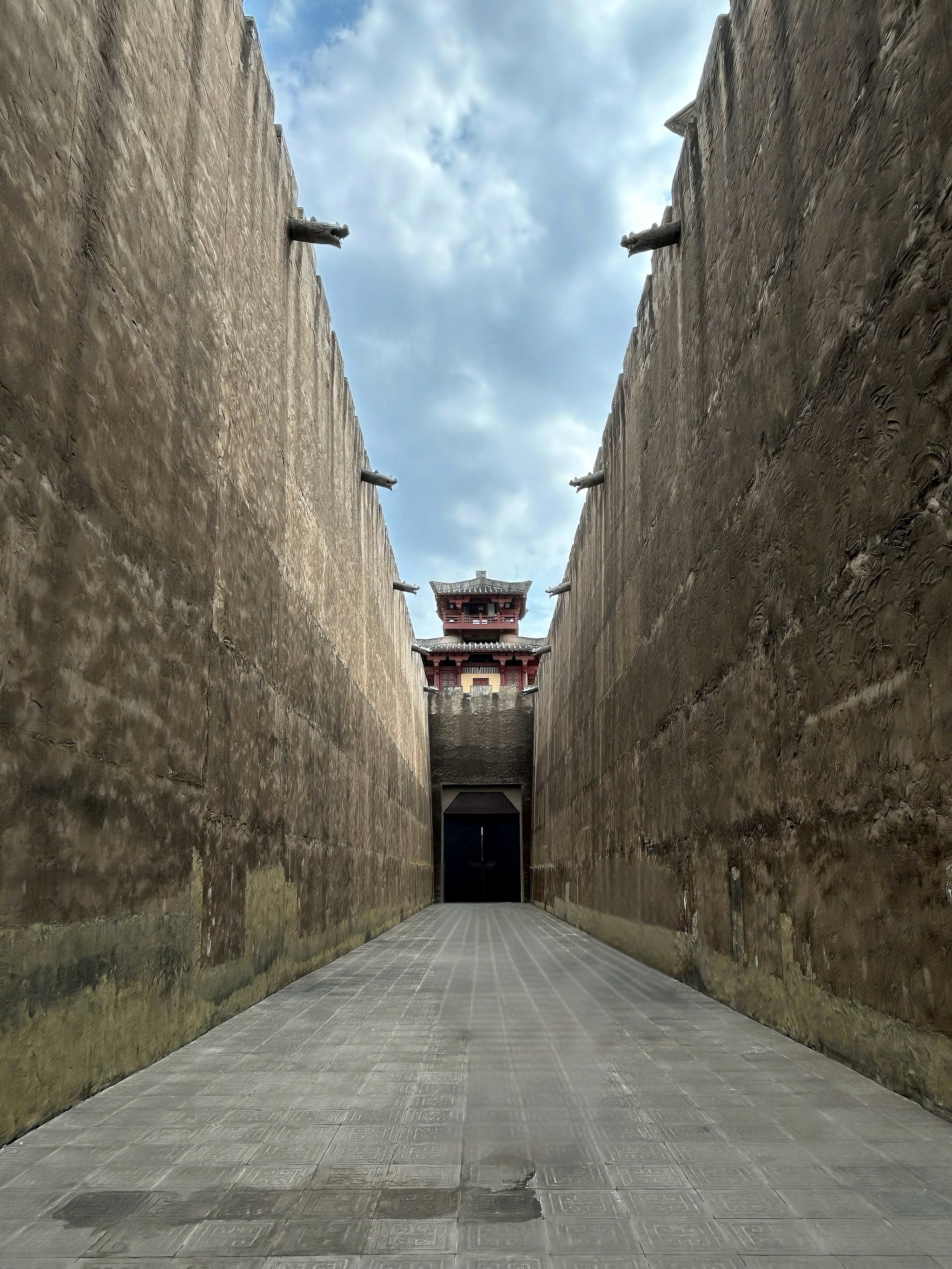 秦始皇在秦王宫等你!